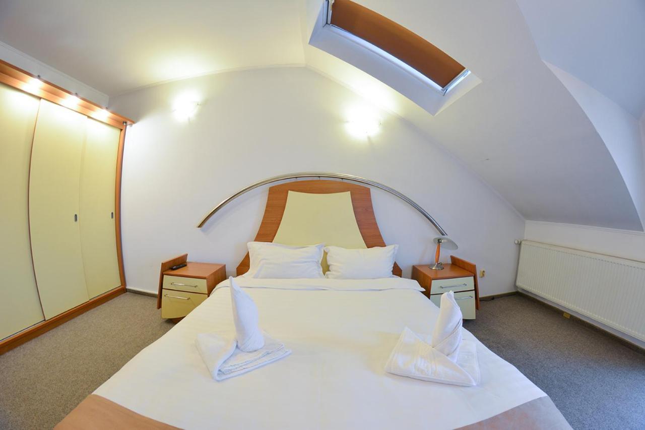 Pensiune Valentina Otel Râmnicu Vâlcea Dış mekan fotoğraf