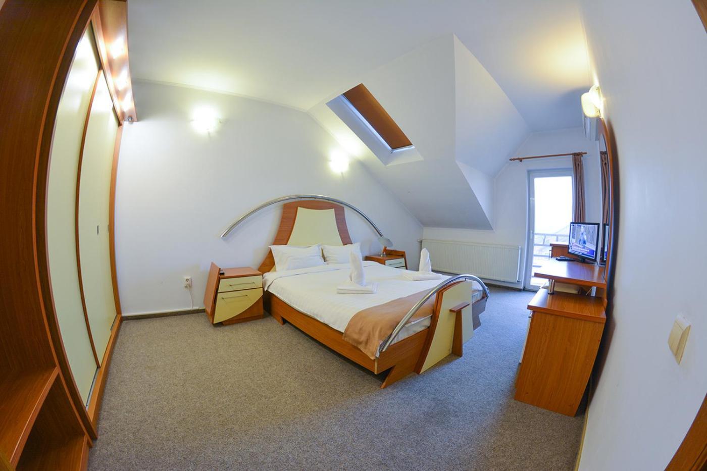 Pensiune Valentina Otel Râmnicu Vâlcea Dış mekan fotoğraf