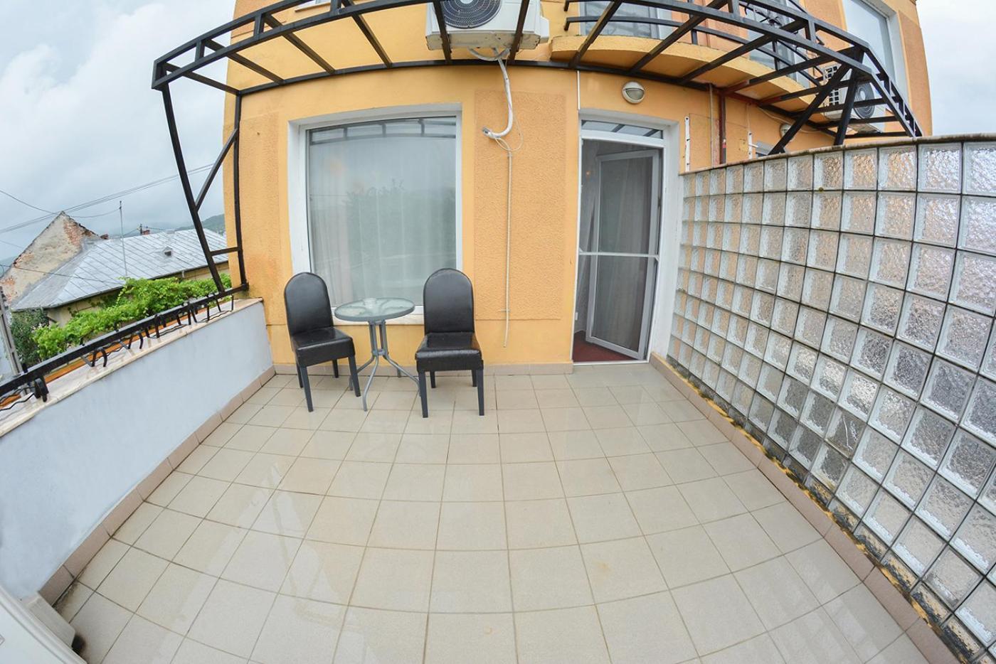 Pensiune Valentina Otel Râmnicu Vâlcea Dış mekan fotoğraf