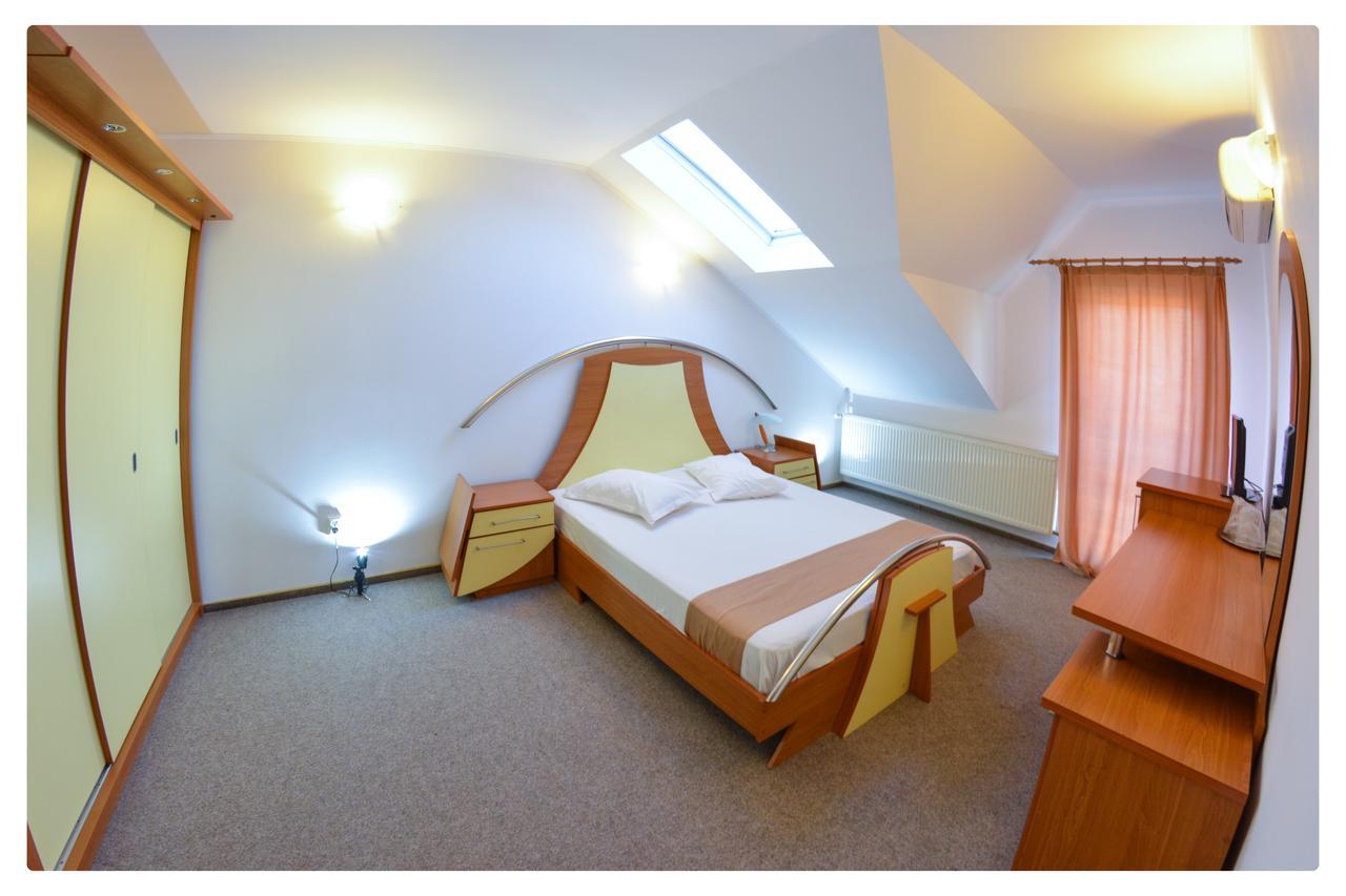 Pensiune Valentina Otel Râmnicu Vâlcea Dış mekan fotoğraf
